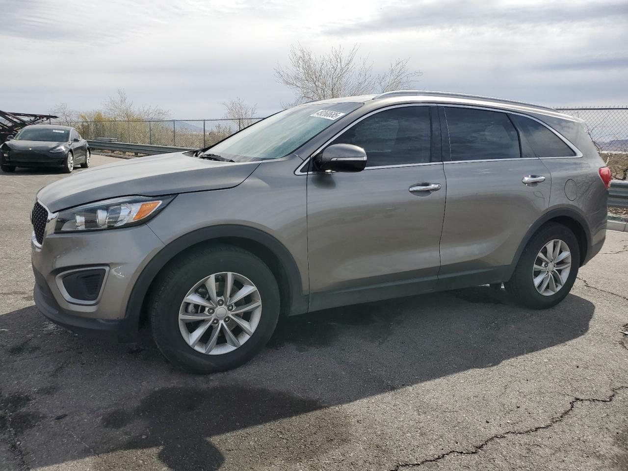 KIA SORENTO LX 2016