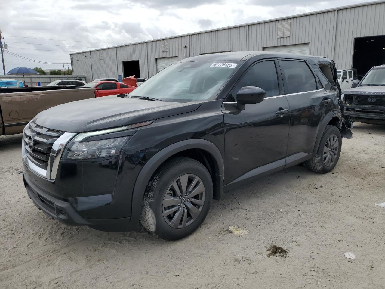NISSAN PATHFINDER 2024