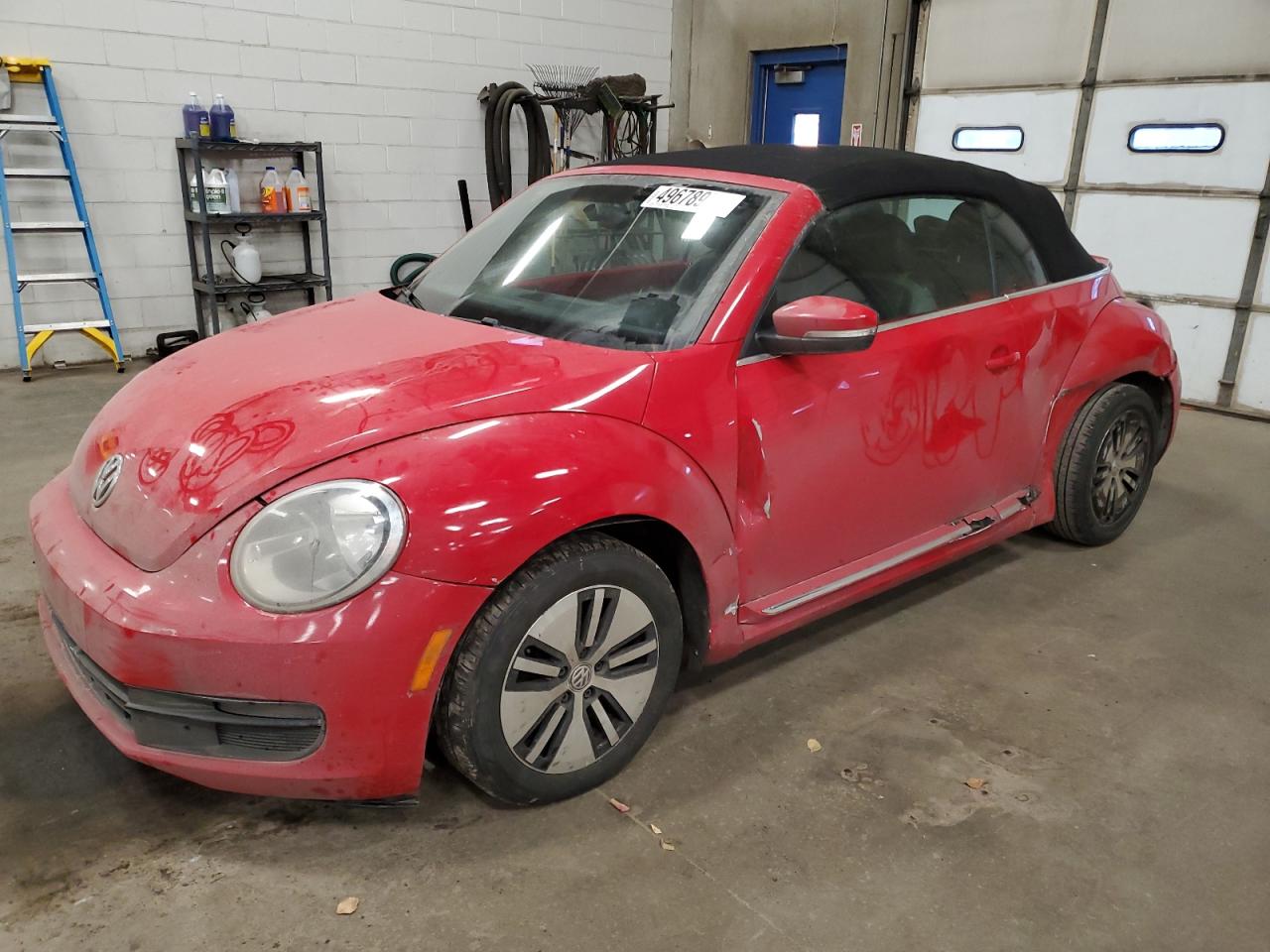 VOLKSWAGEN BEETLE 2013