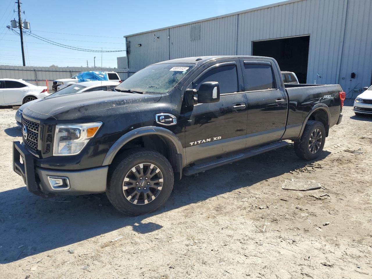 NISSAN TITAN XD S 2017