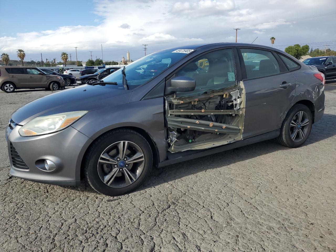 FORD FOCUS SE 2012
