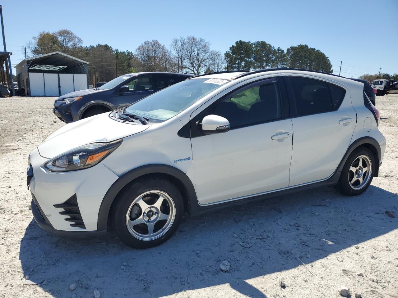 TOYOTA PRIUS C 2018