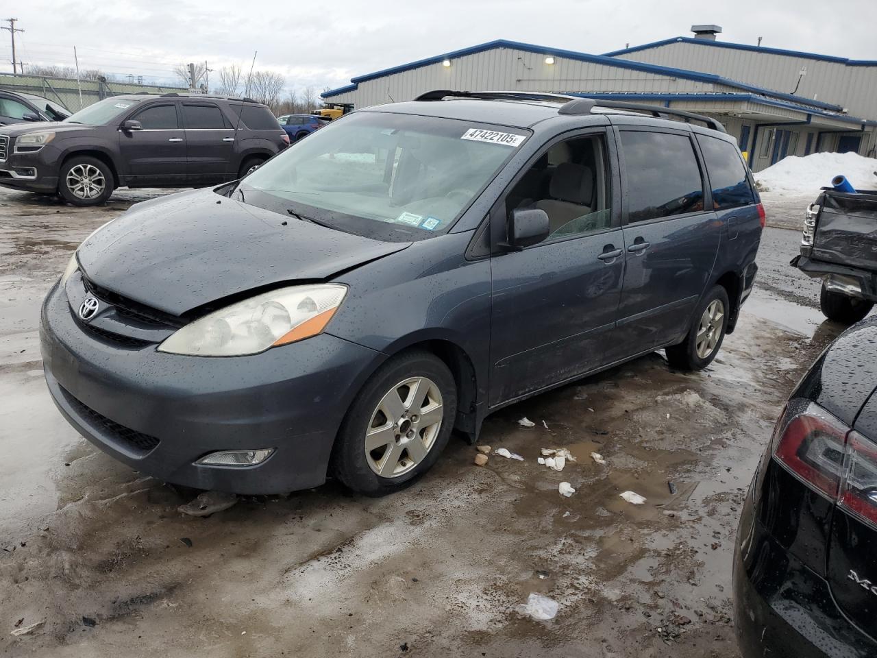 TOYOTA SIENNA CE 2009