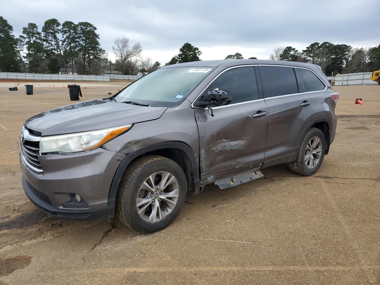 TOYOTA HIGHLANDER 2016