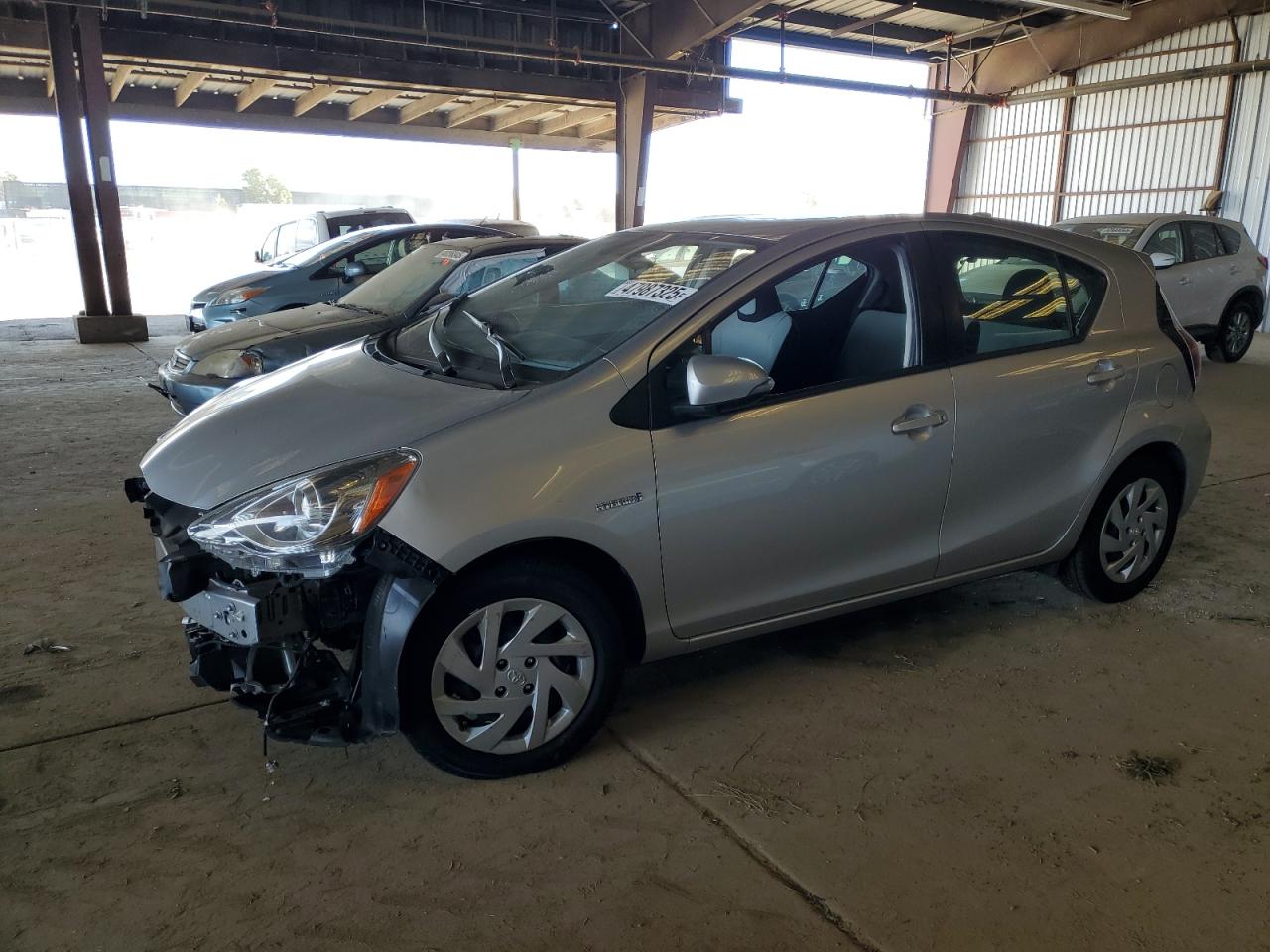 TOYOTA PRIUS C 2015