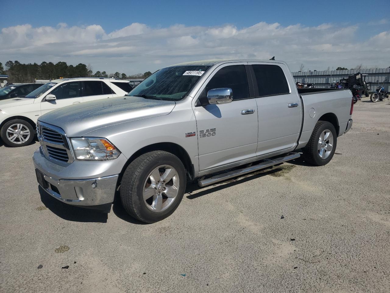 RAM 1500 SLT 2017