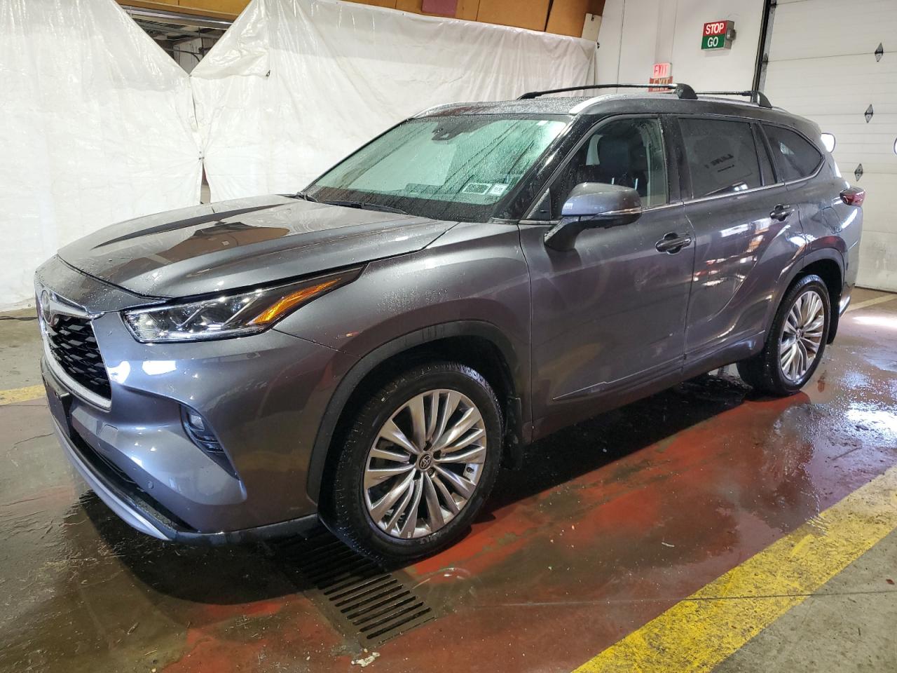 TOYOTA HIGHLANDER 2024