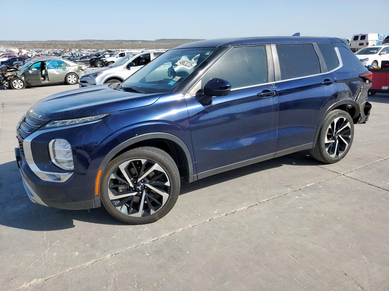 MITSUBISHI OUTLANDER 2022