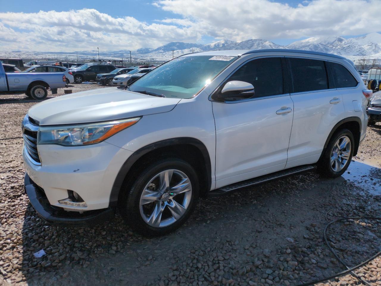 TOYOTA HIGHLANDER 2014