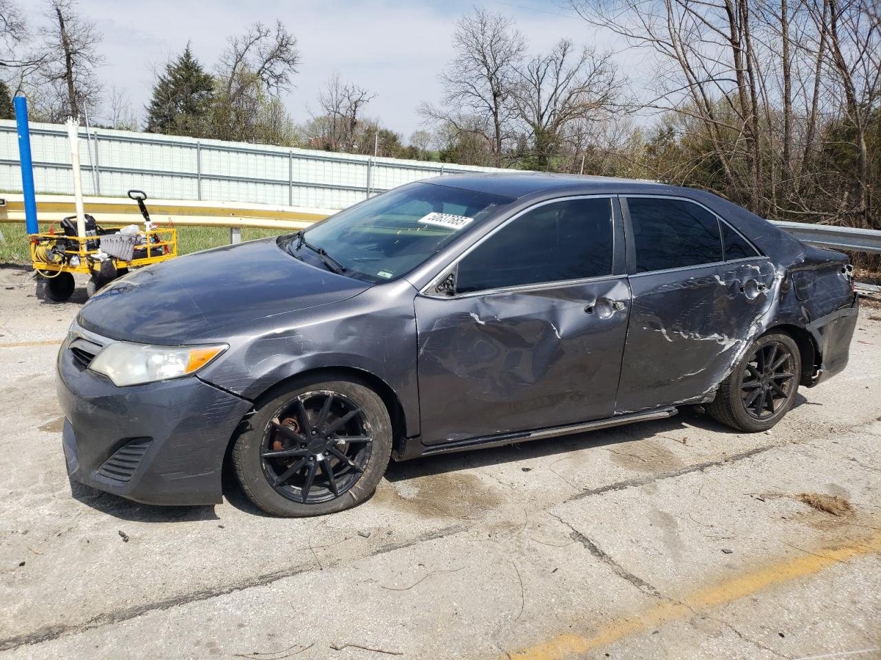 TOYOTA CAMRY L 2013