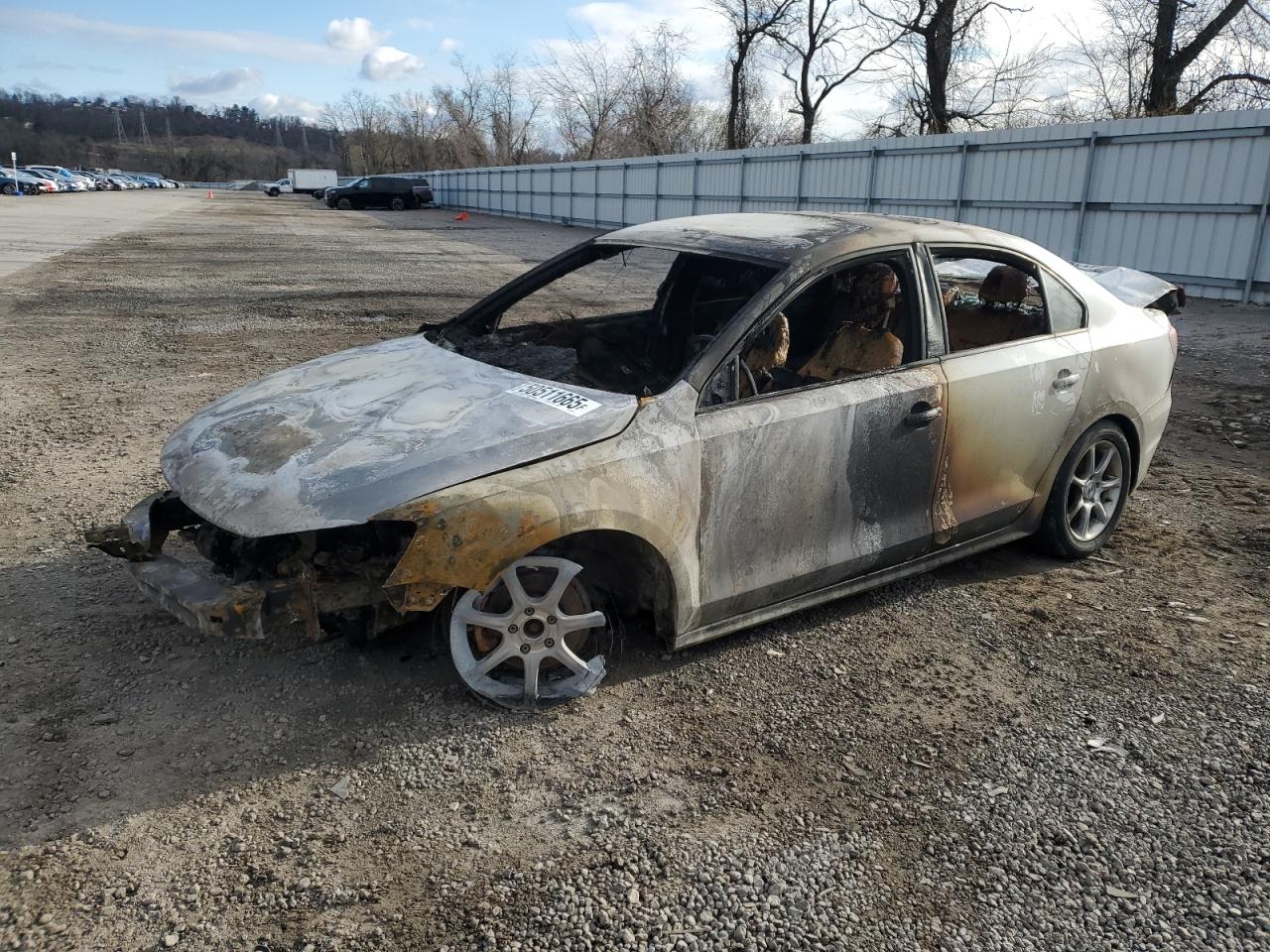VOLKSWAGEN JETTA BASE 2014