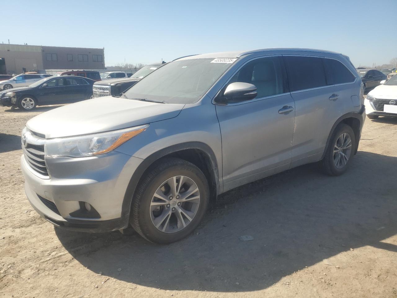 TOYOTA HIGHLANDER 2015