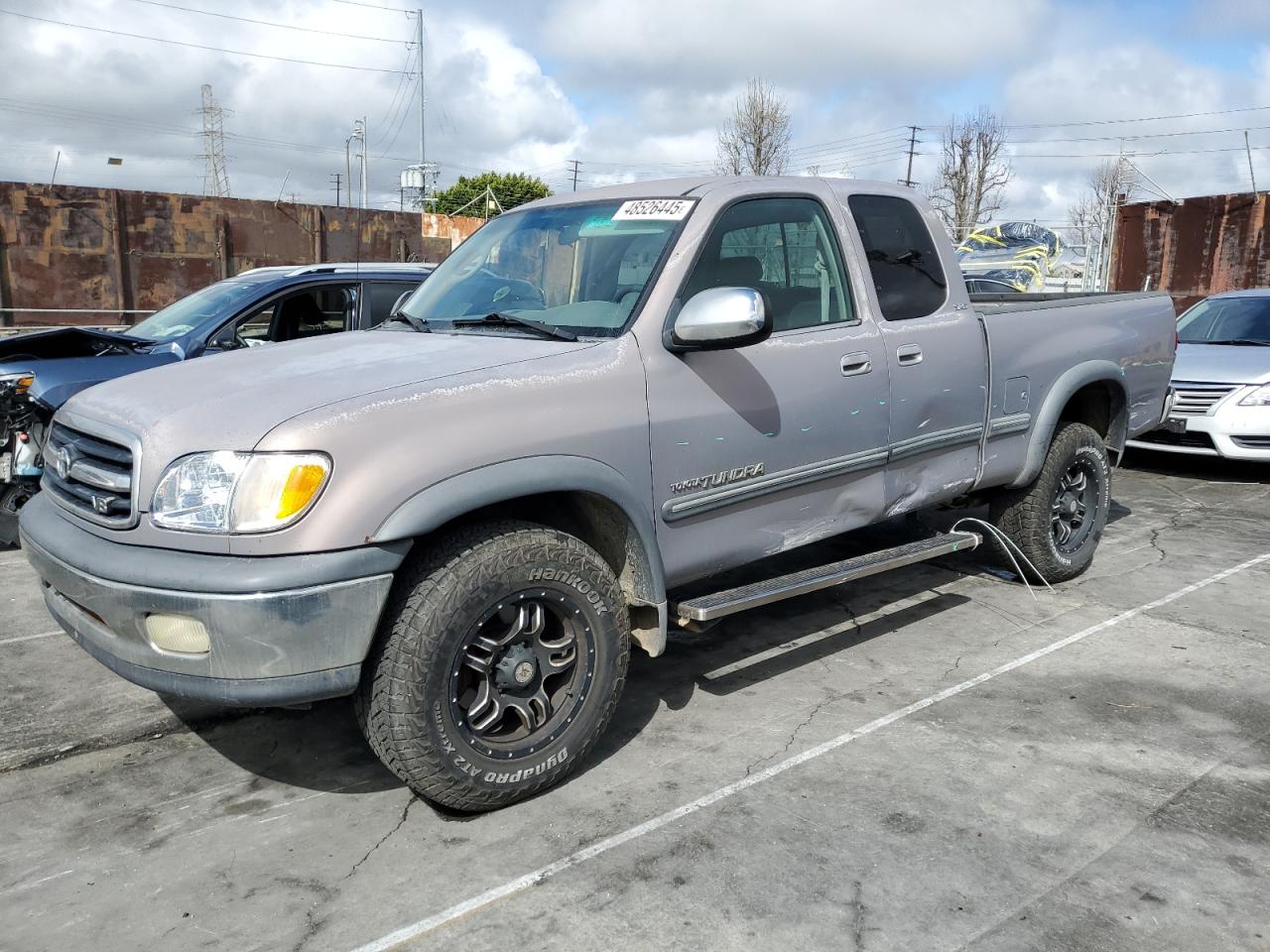TOYOTA TUNDRA ACC 2001