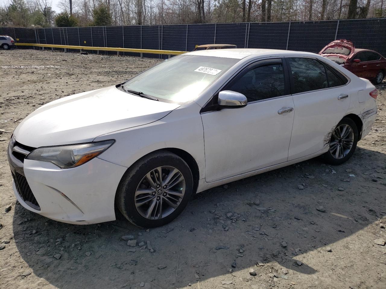 TOYOTA CAMRY LE 2015