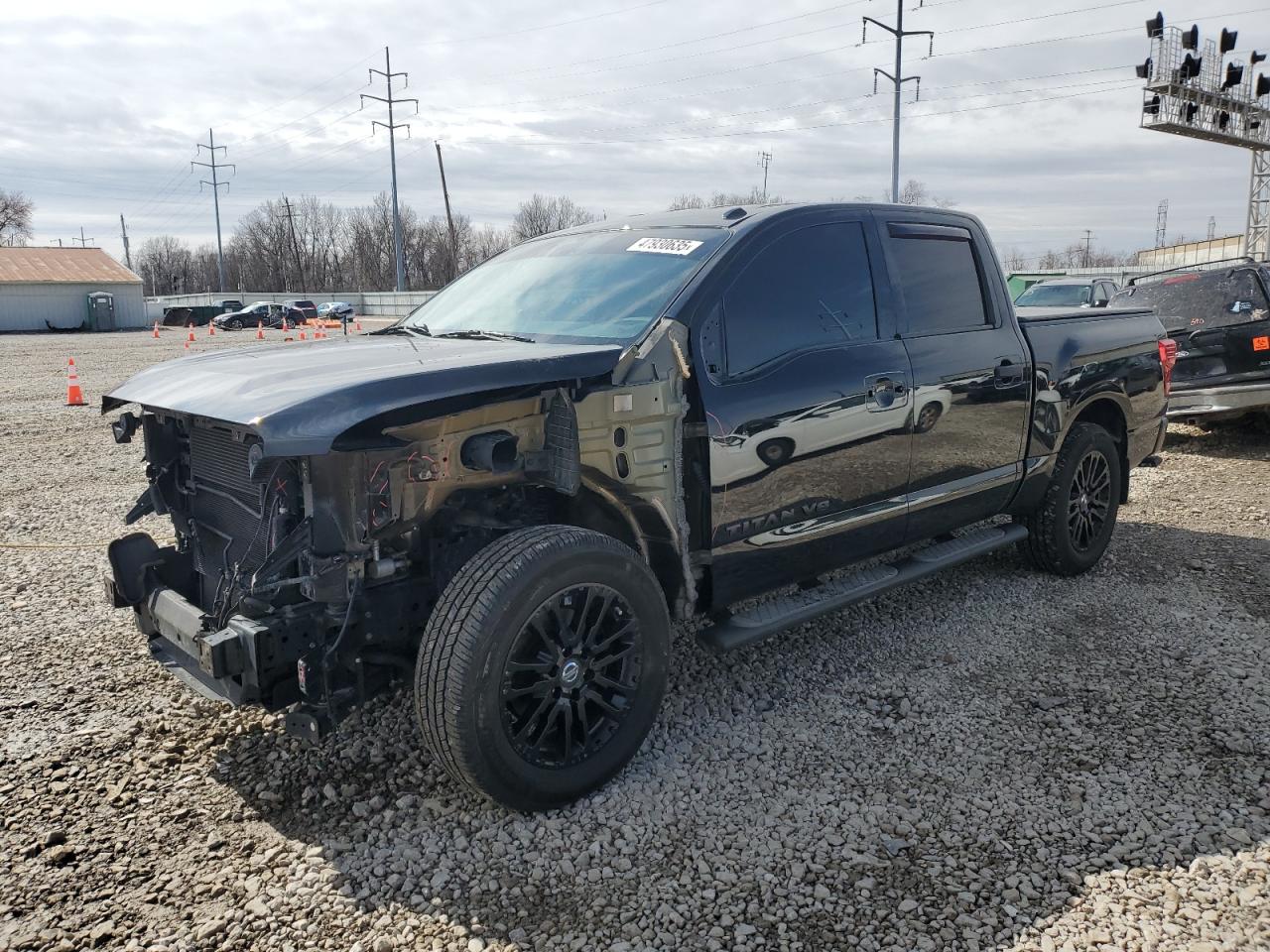 NISSAN TITAN PLAT 2019