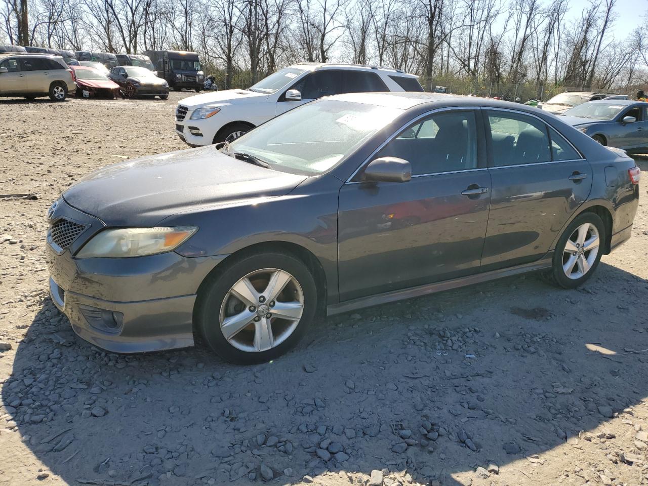 TOYOTA CAMRY BASE 2011