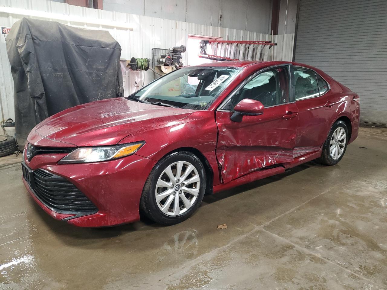 TOYOTA CAMRY 2019