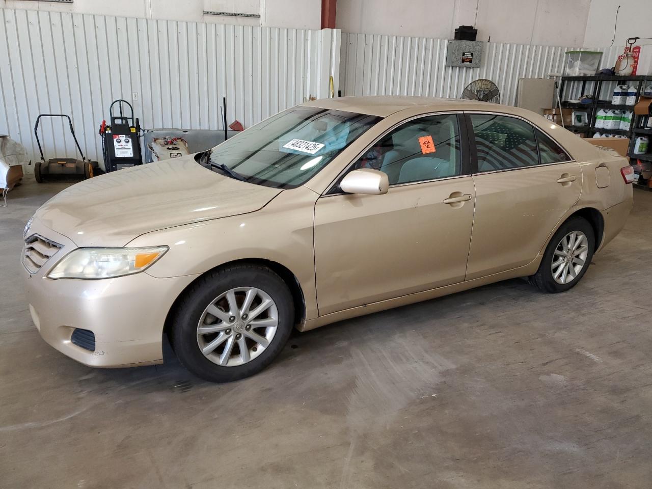 TOYOTA CAMRY BASE 2011
