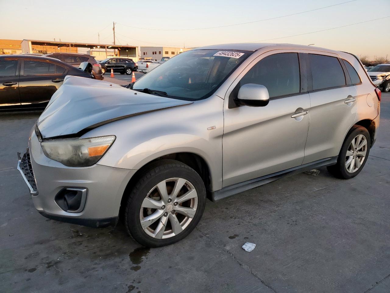 MITSUBISHI OUTLANDER 2014