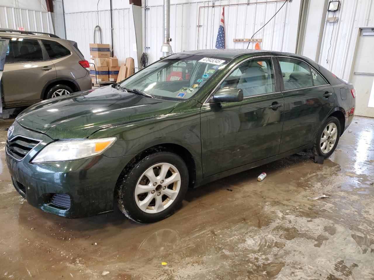 TOYOTA CAMRY BASE 2011