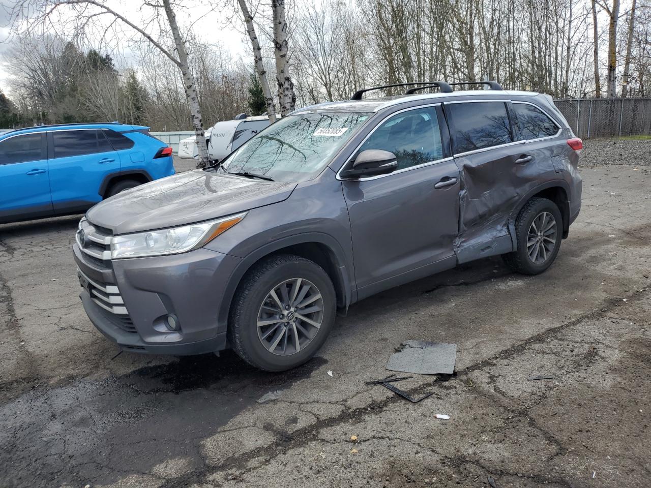 TOYOTA HIGHLANDER 2019