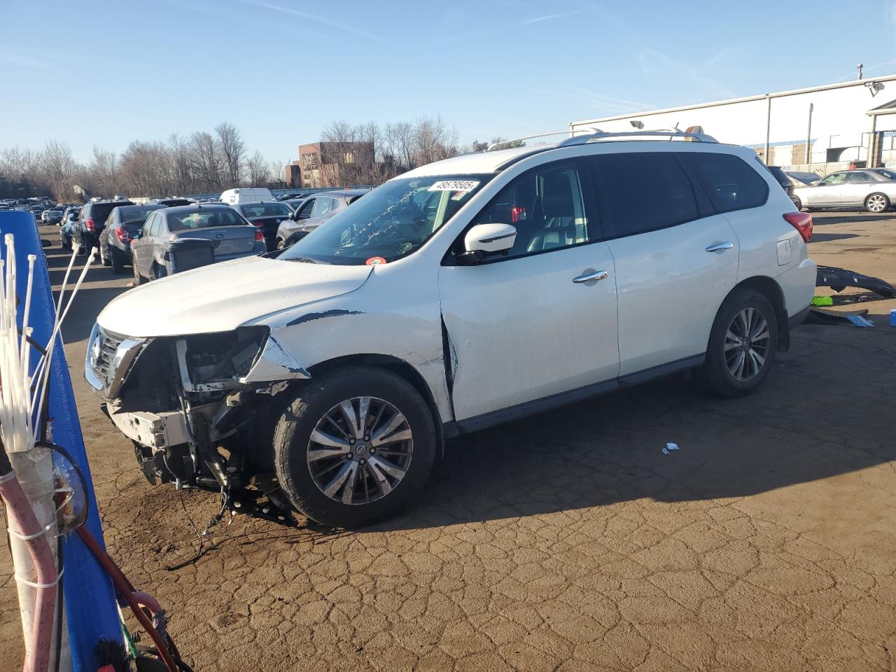 NISSAN PATHFINDER 2017