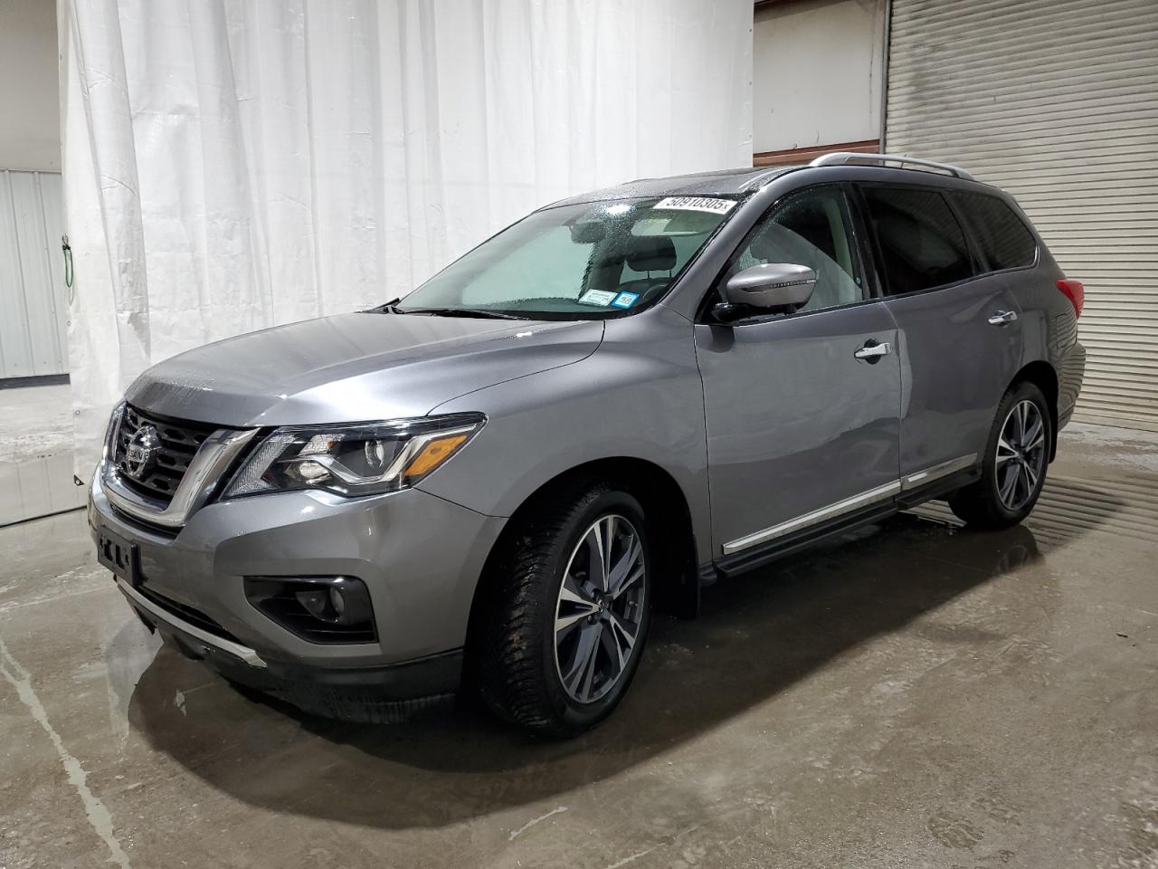 NISSAN PATHFINDER 2017