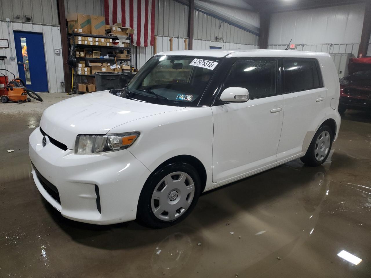 TOYOTA SCION XB 2011