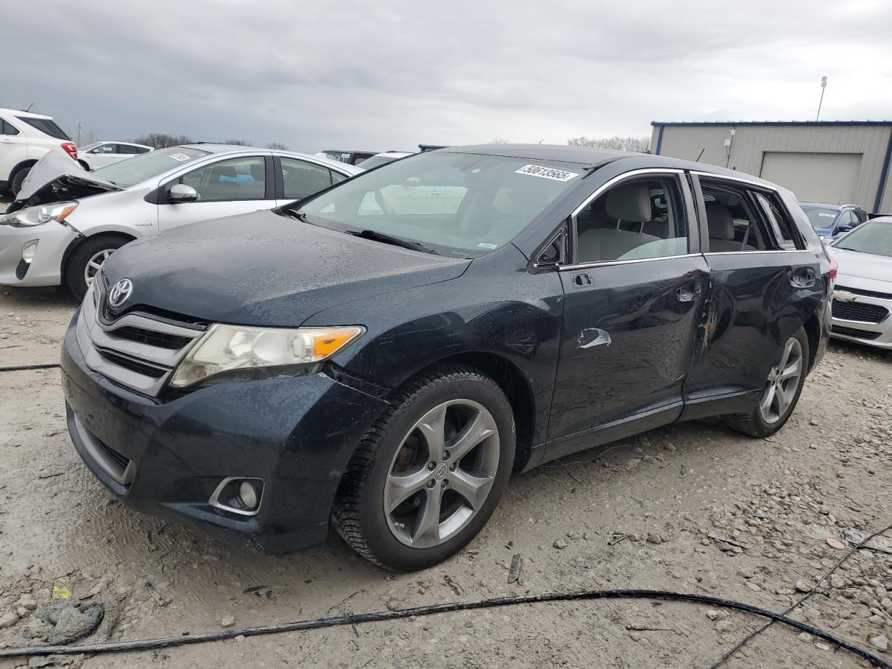 TOYOTA VENZA LE 2013