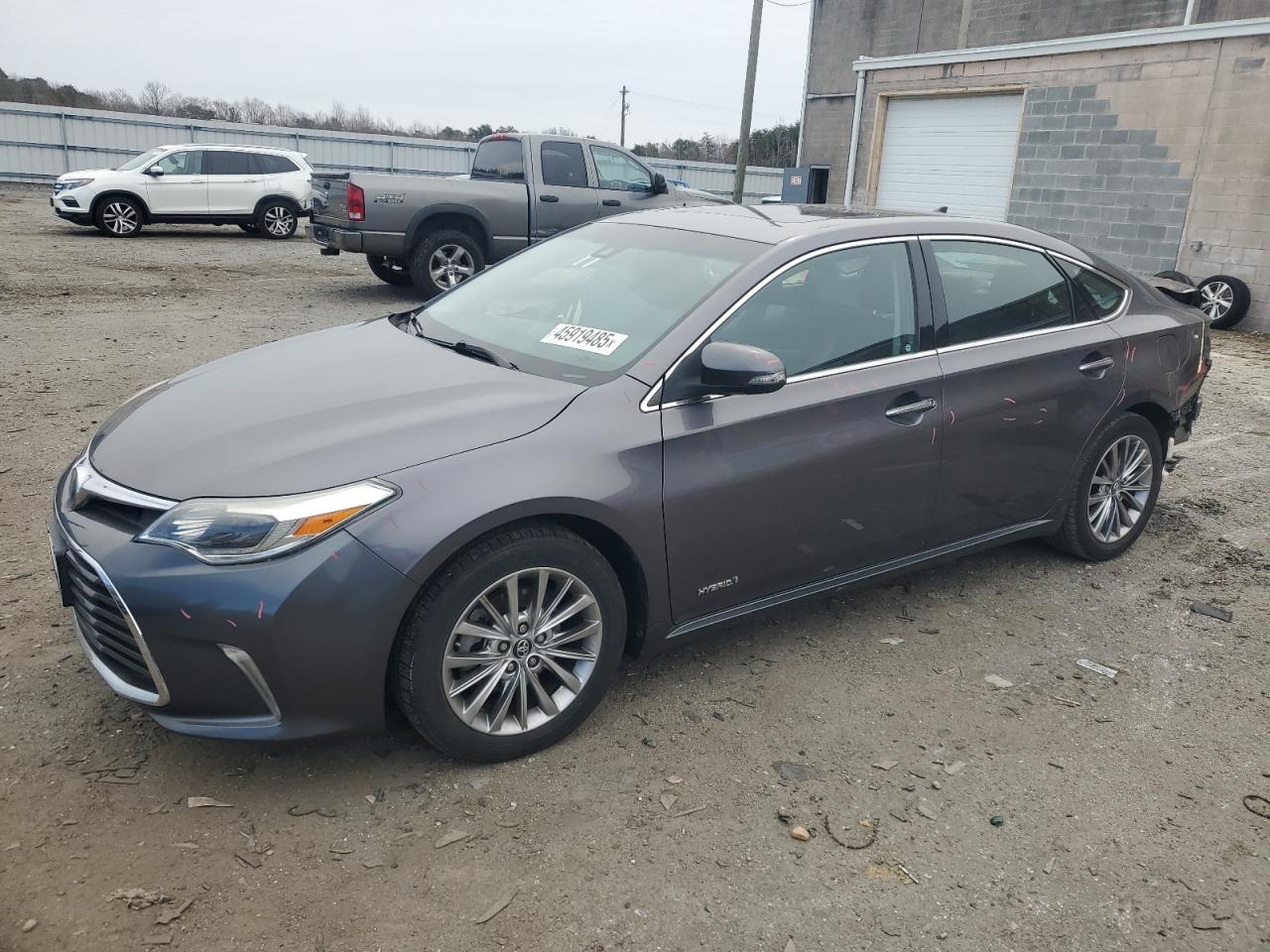 TOYOTA AVALON HYB 2016