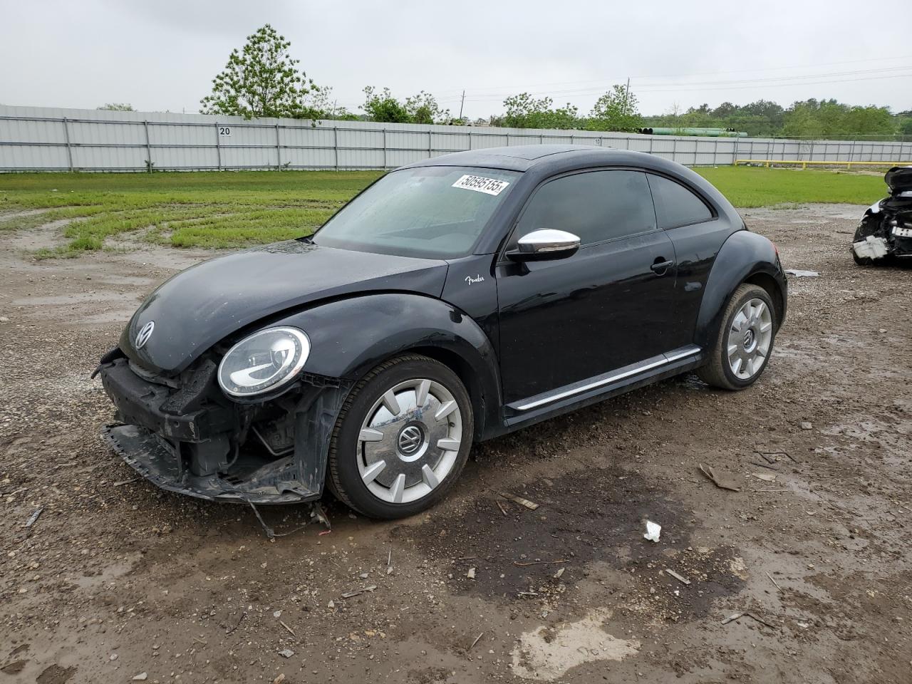 VOLKSWAGEN BEETLE 2013