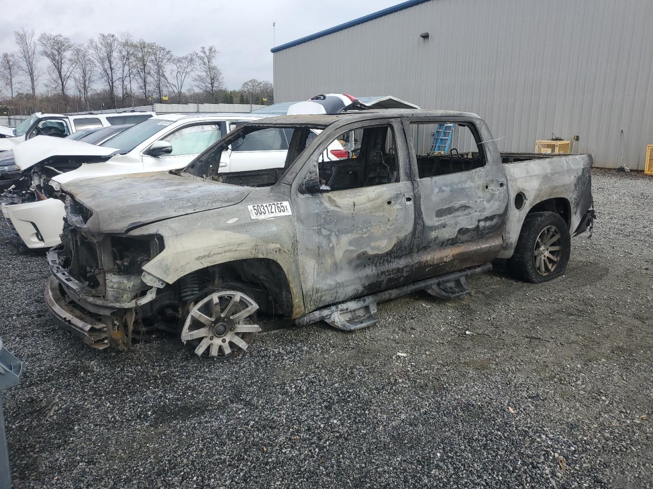 TOYOTA TUNDRA CRE 2015