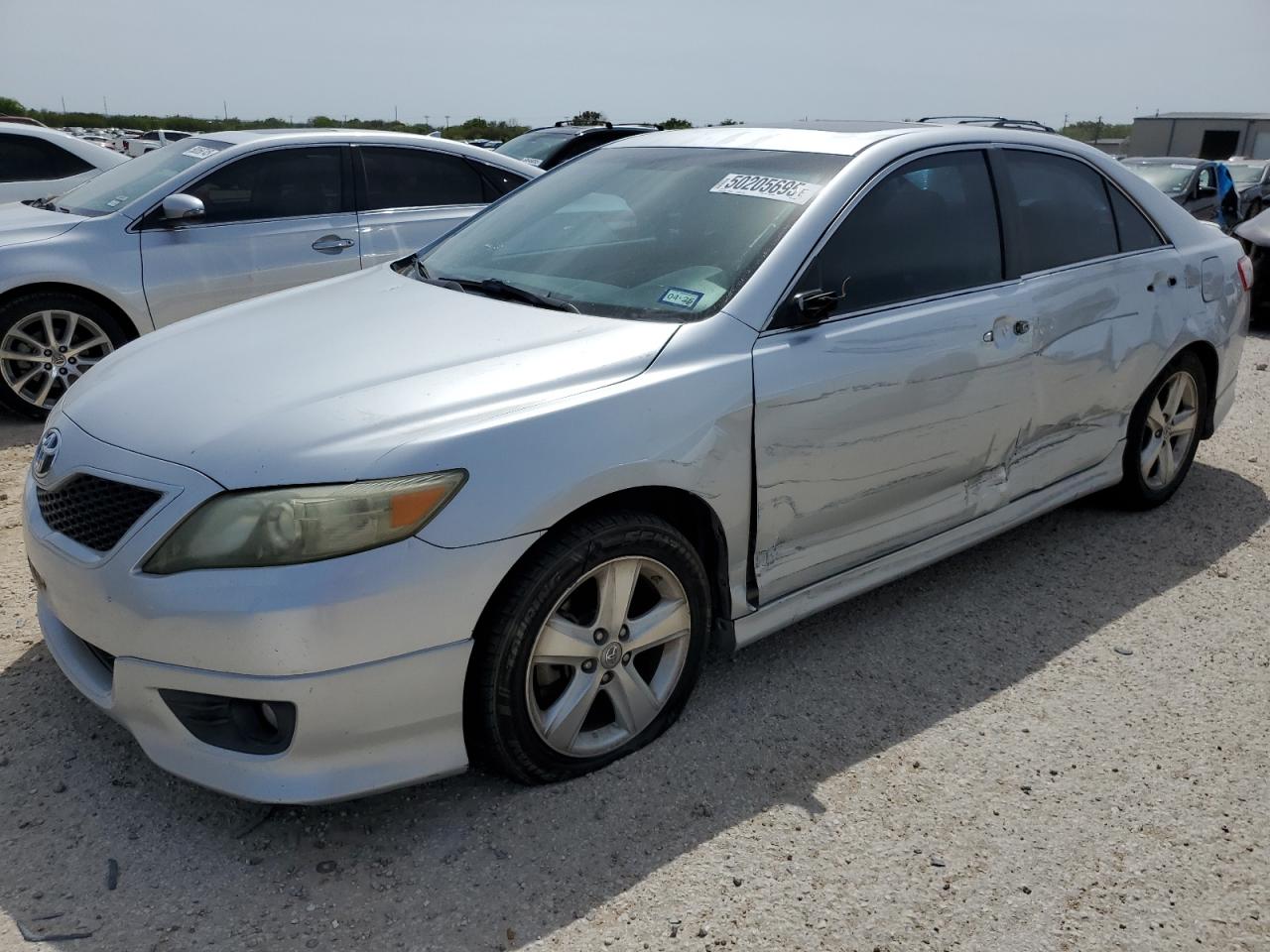TOYOTA CAMRY BASE 2011