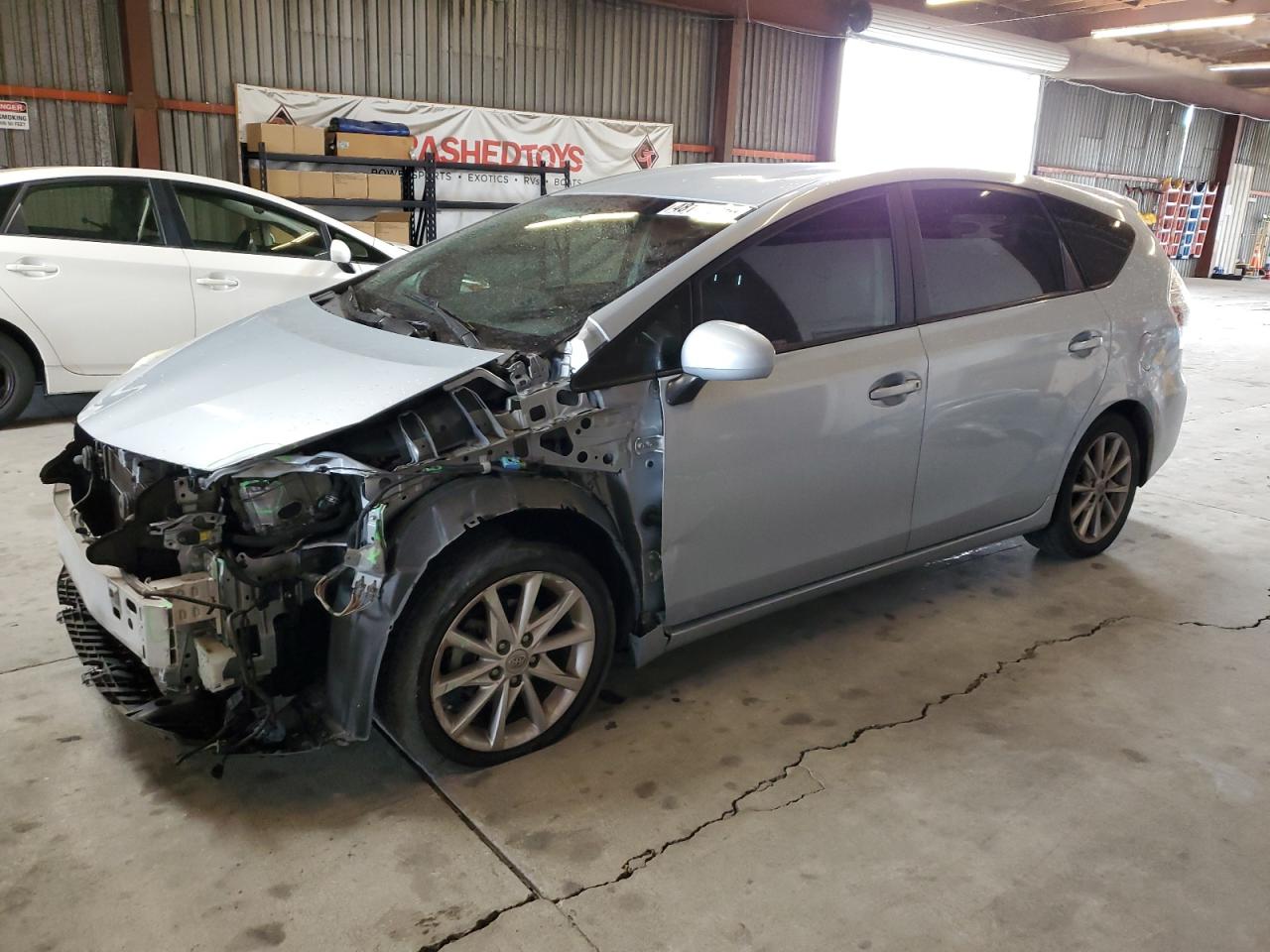 TOYOTA PRIUS V 2014