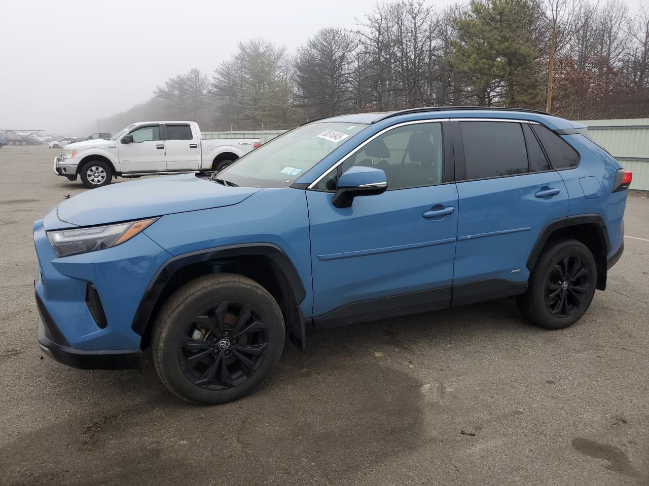 TOYOTA RAV4 SE 2022