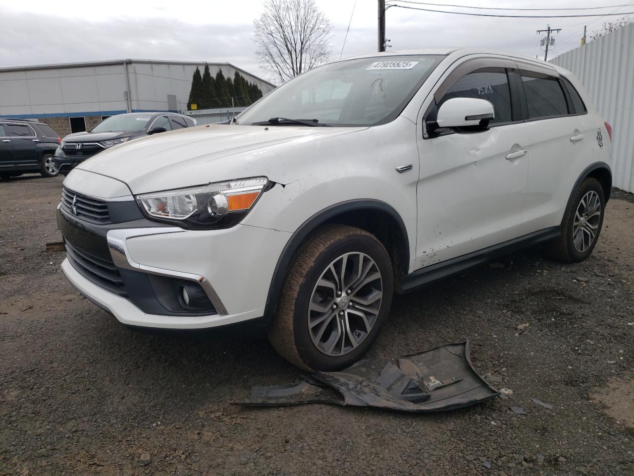 MITSUBISHI OUTLANDER 2017