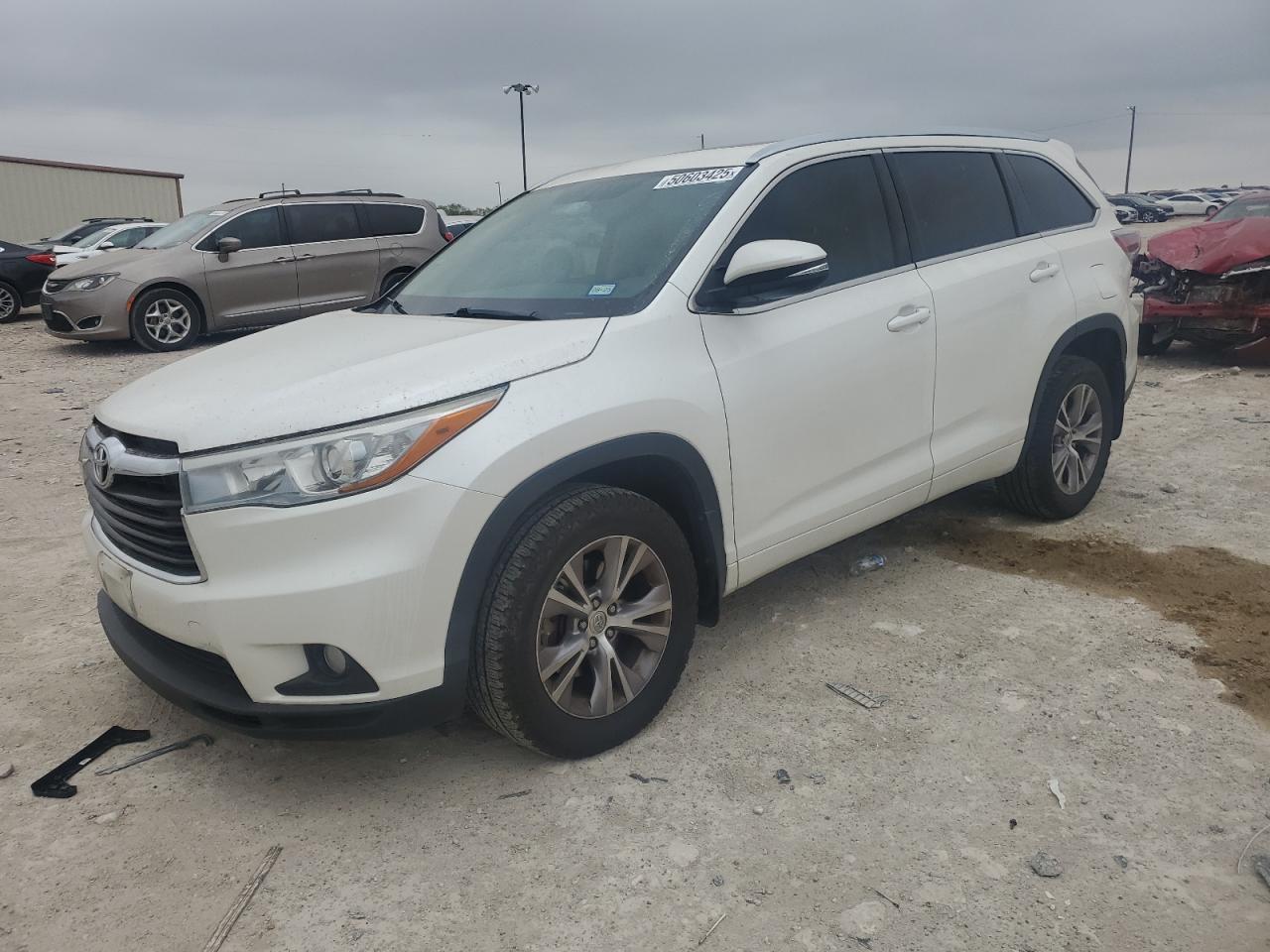 TOYOTA HIGHLANDER 2015