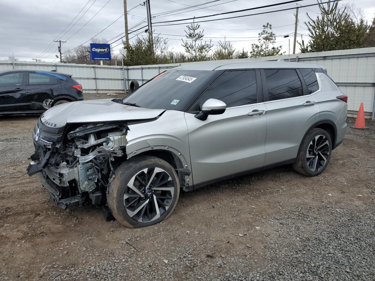 MITSUBISHI OUTLANDER 2022