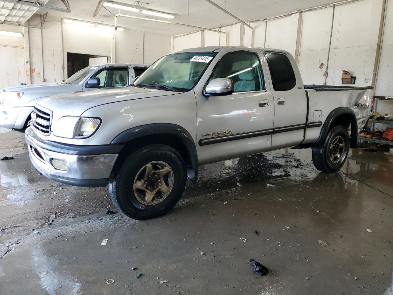 TOYOTA TUNDRA ACC 2000