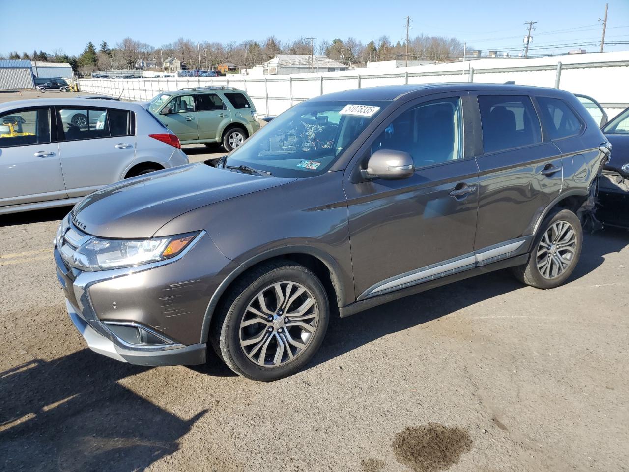 MITSUBISHI OUTLANDER 2017