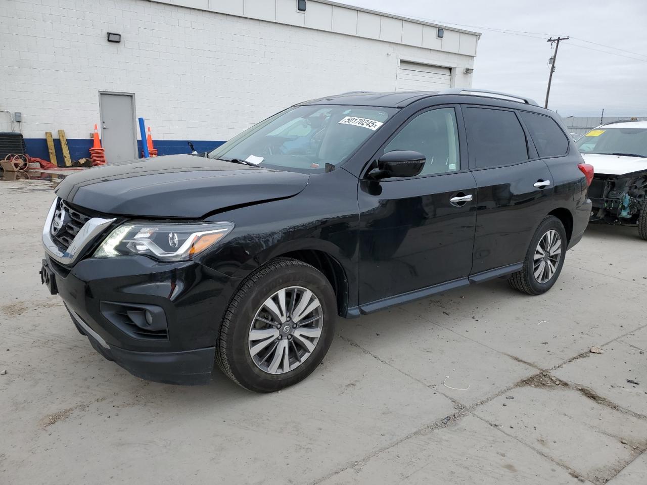 NISSAN PATHFINDER 2020