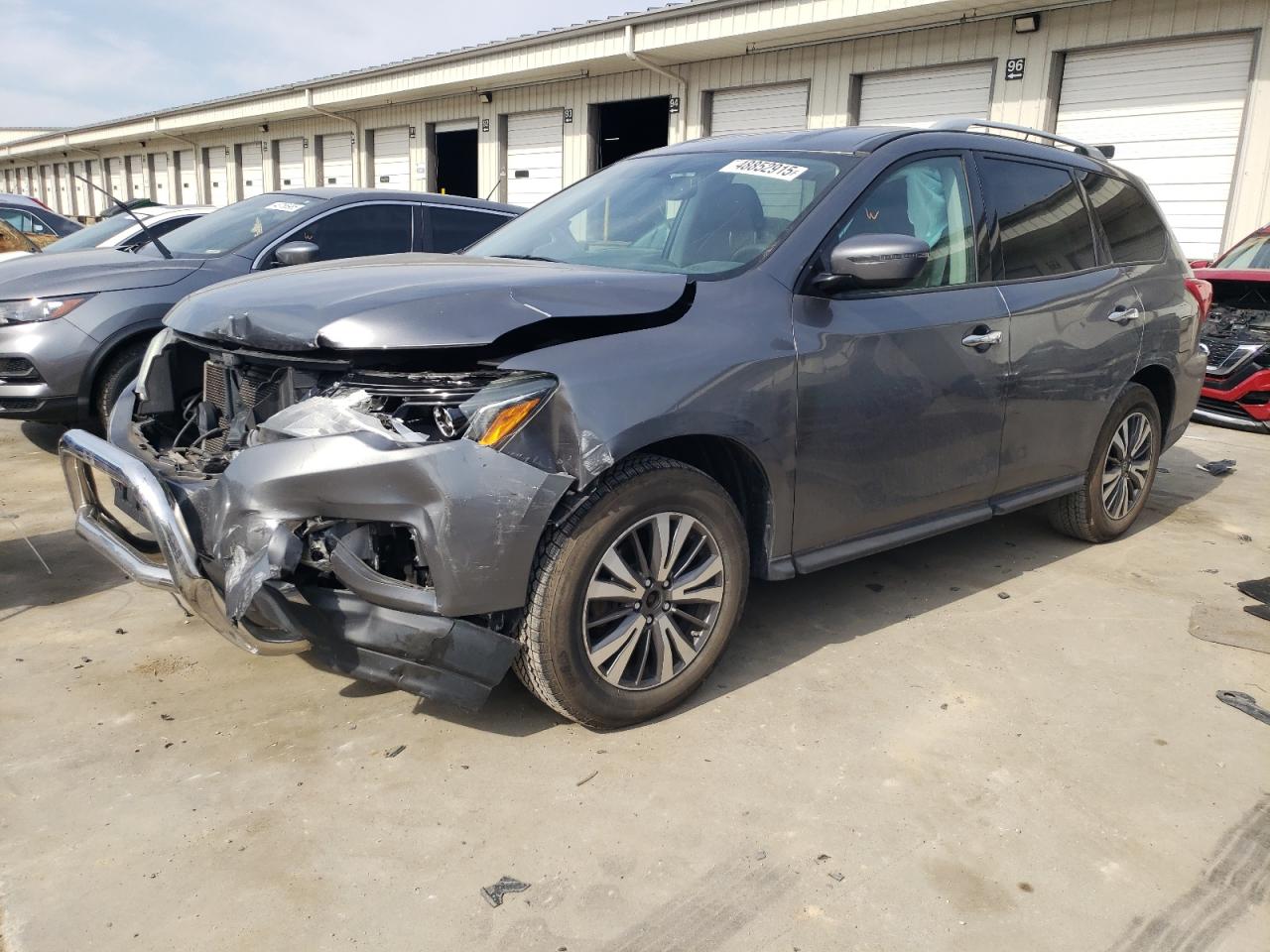 NISSAN PATHFINDER 2017