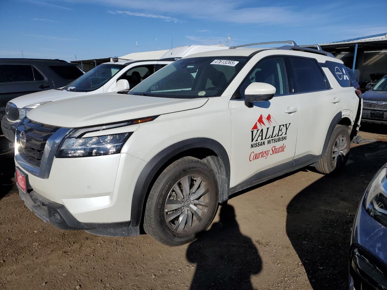 NISSAN PATHFINDER 2024