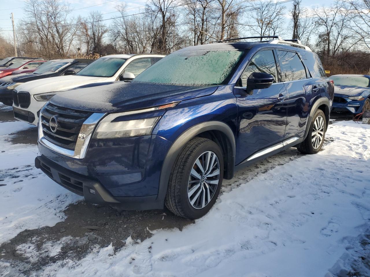 NISSAN PATHFINDER 2022