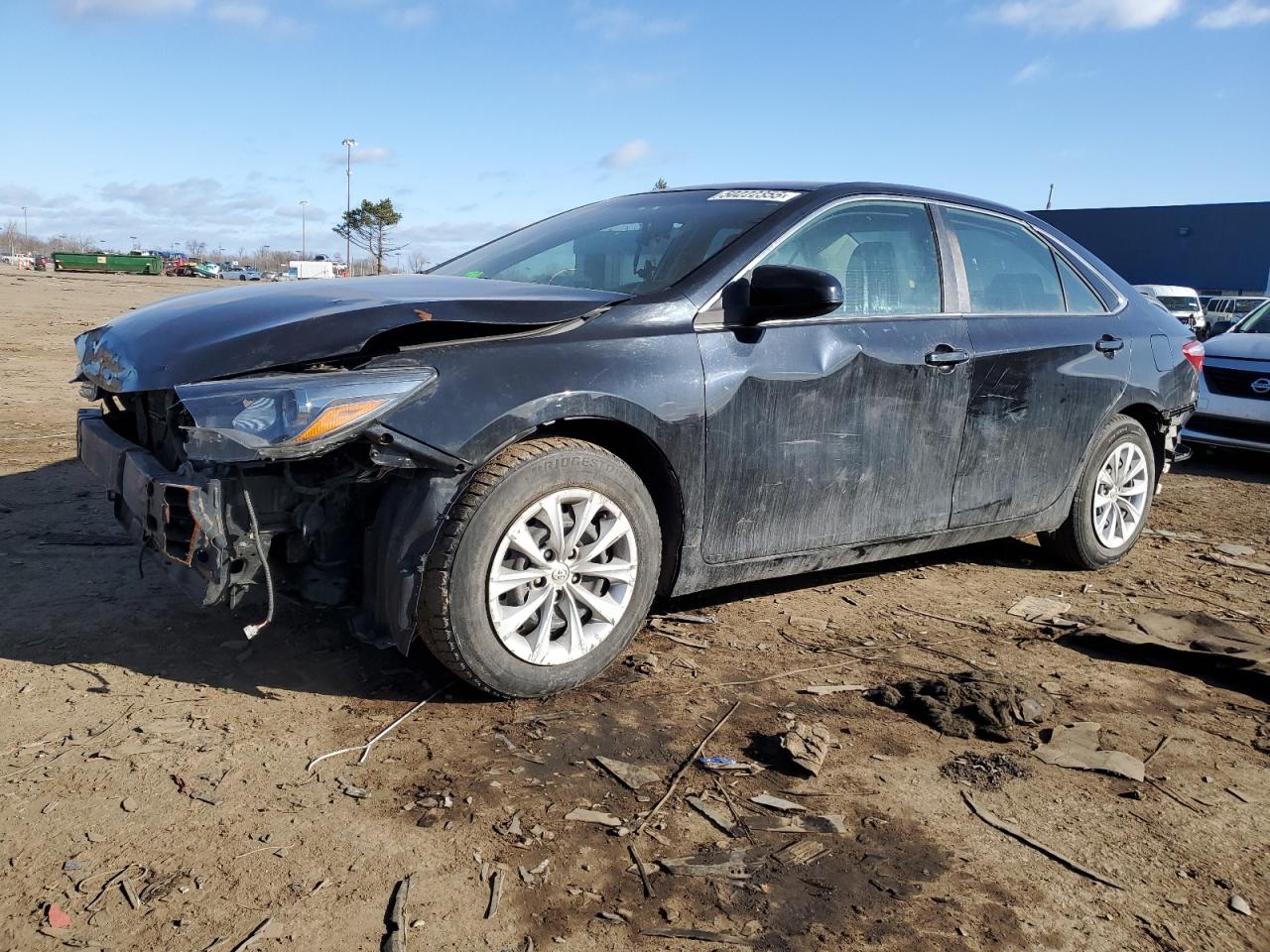 TOYOTA CAMRY HYBR 2015