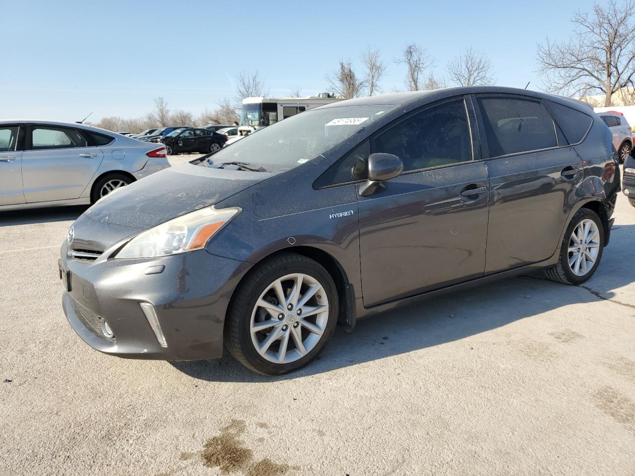 TOYOTA PRIUS V 2012