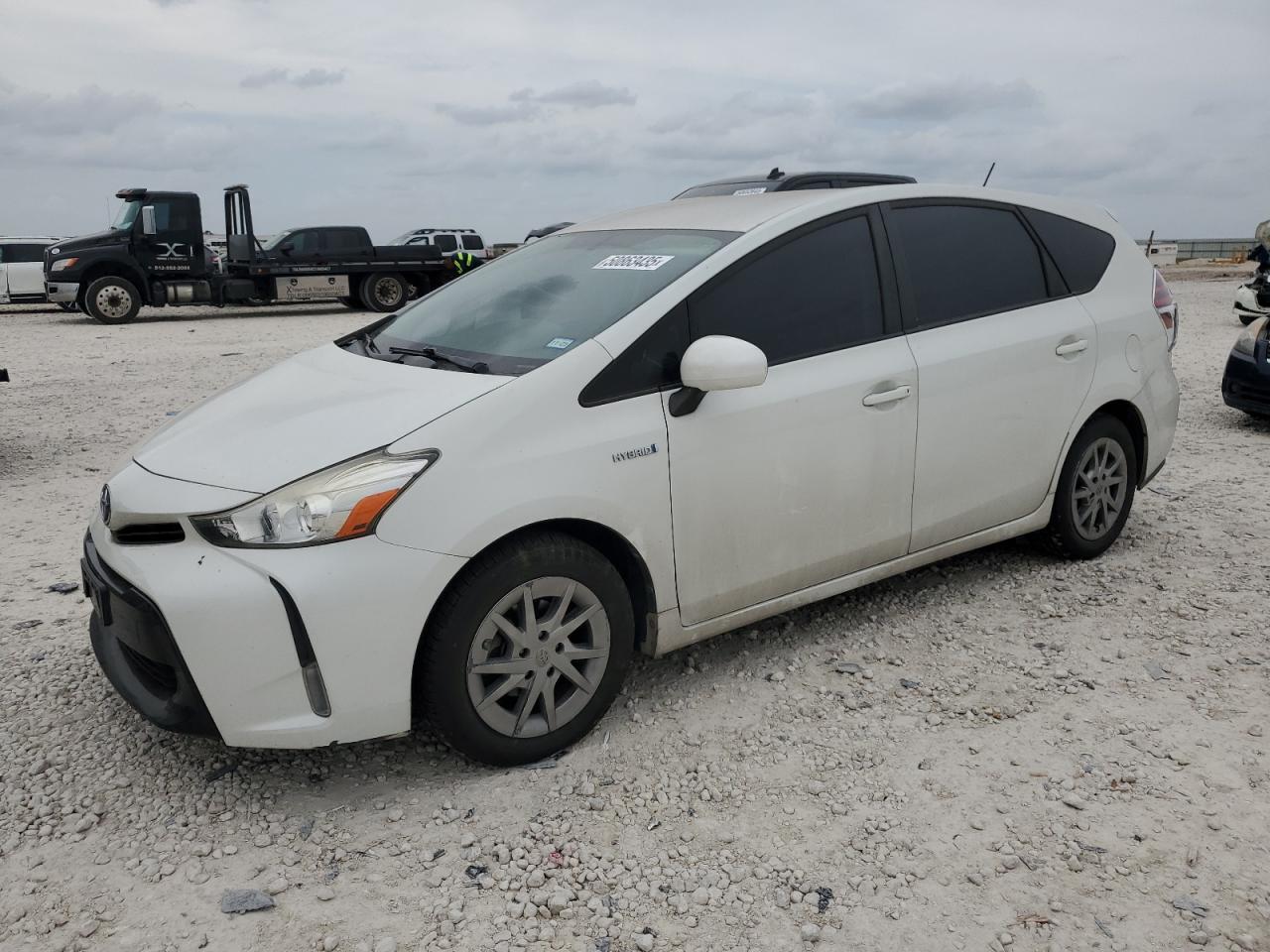 TOYOTA PRIUS V 2015