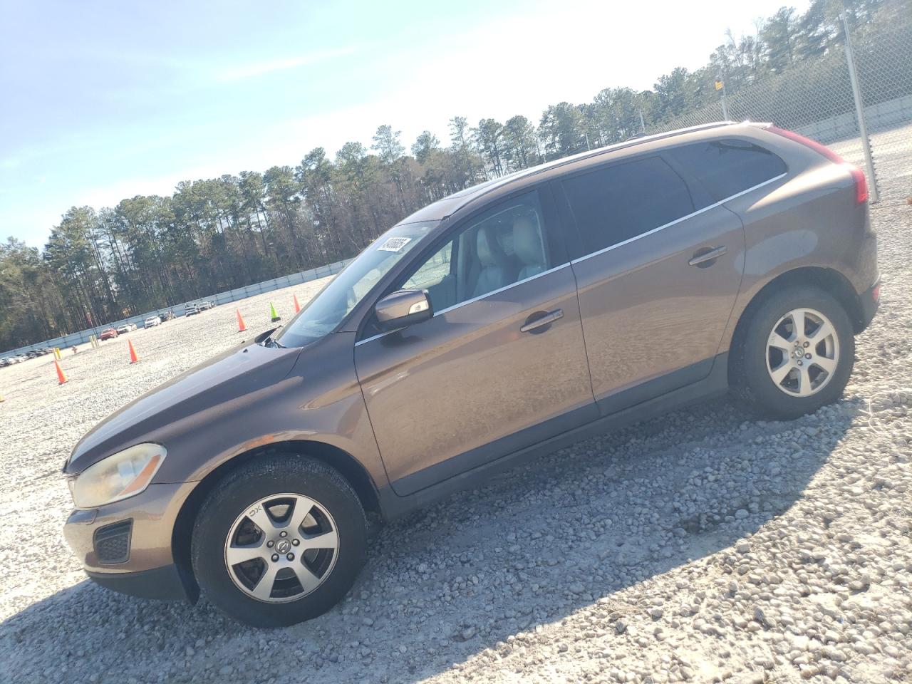 VOLVO XC60 3.2 2011