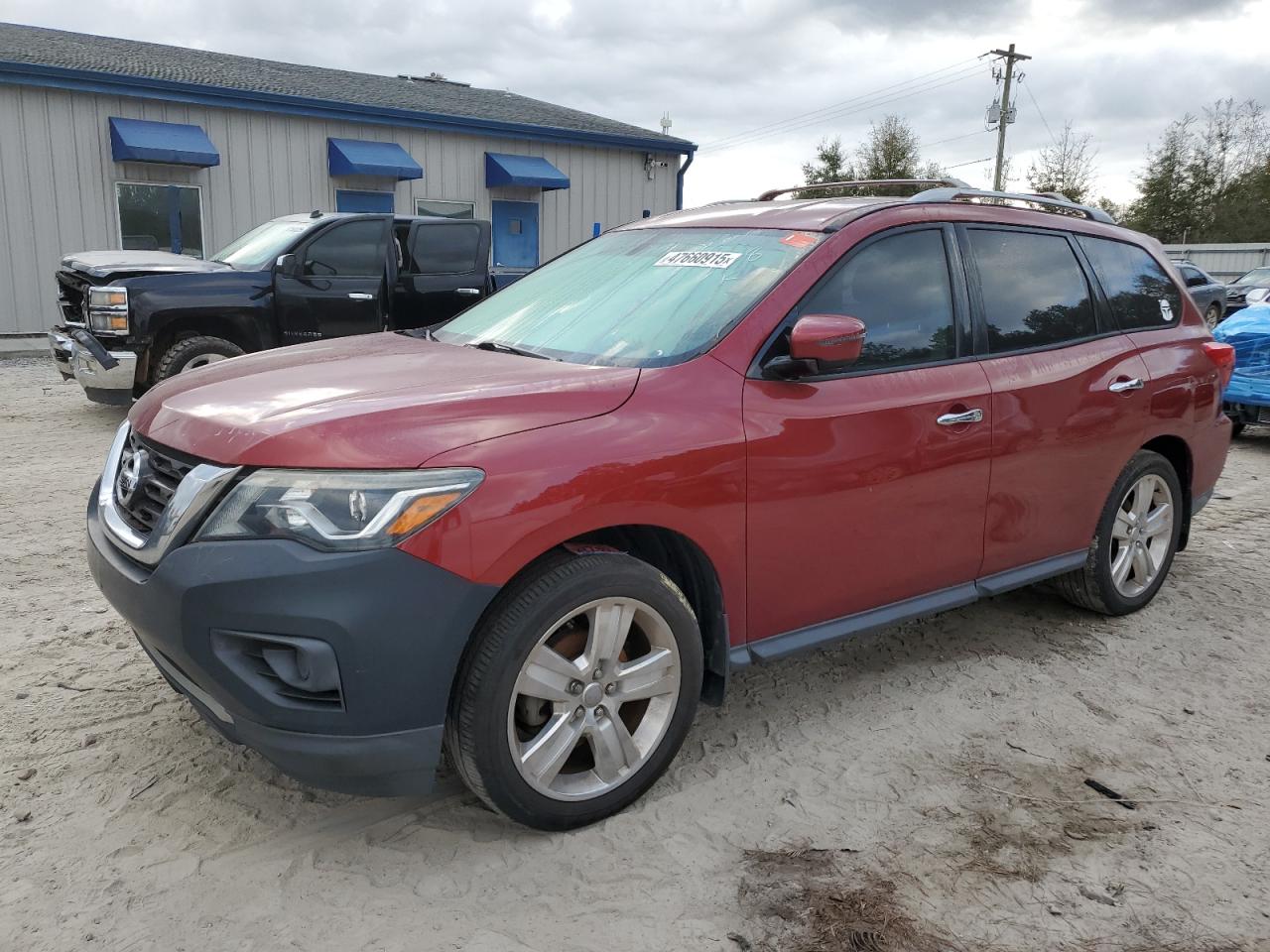 NISSAN PATHFINDER 2017
