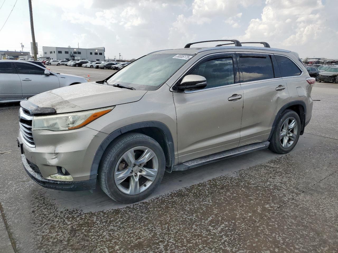 TOYOTA HIGHLANDER 2015